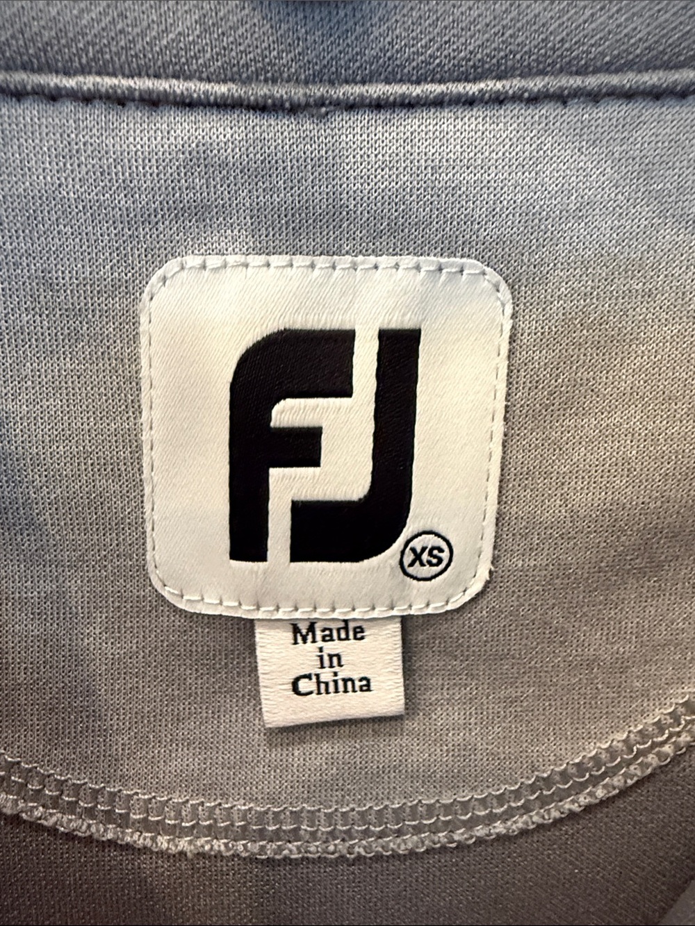 Women's Light Gray Long Sleeve Quarter-Zip Pullover - Picture 3 of 4